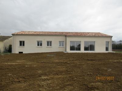 Menuiseries blanches, enduit finition Ecrasé