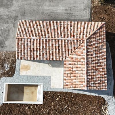 Menuiseries grises anthracite, enduit finition Gratté fin