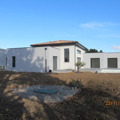 Bâtiment en L de plain pied