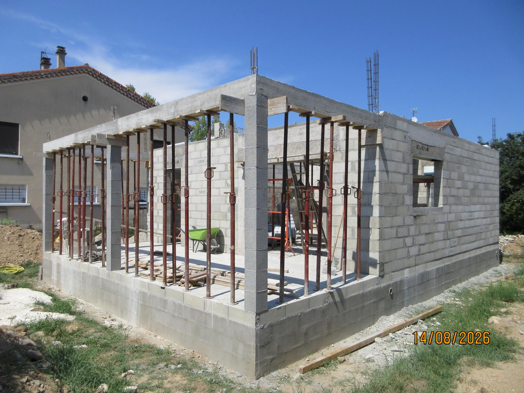 Coulage des linteaux et coffres de volets roulants