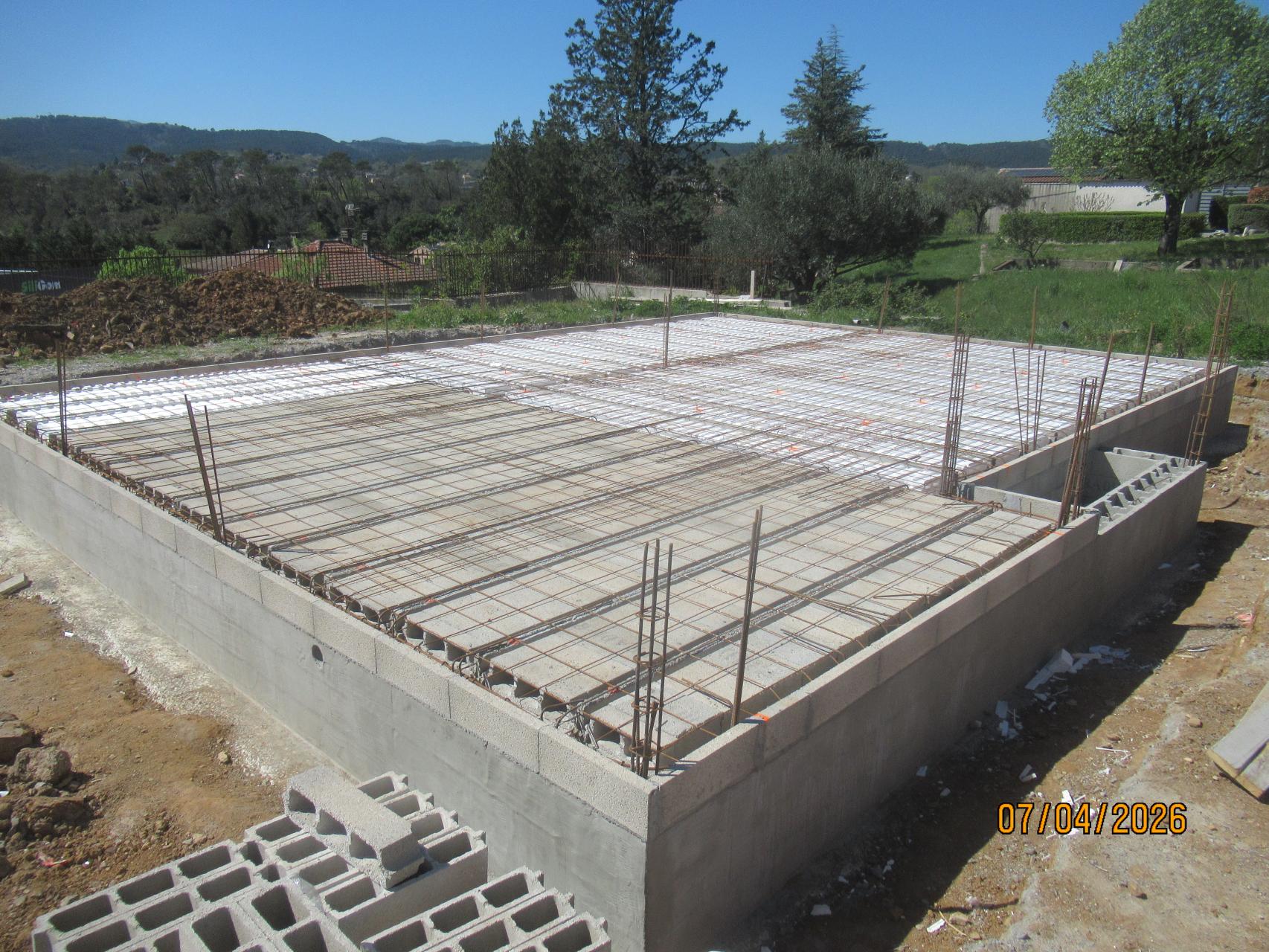 Pose des poutrelles et hourdis du plancher