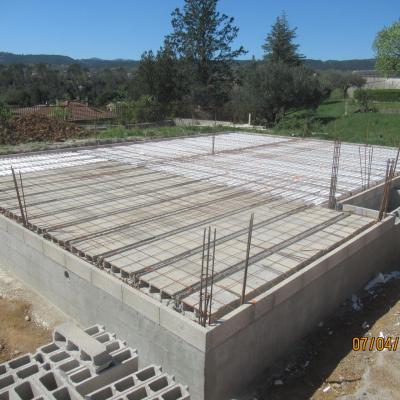 Pose des poutrelles et hourdis du plancher