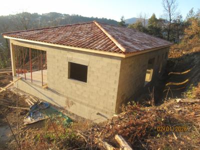 Pose des tuiles et accessoires